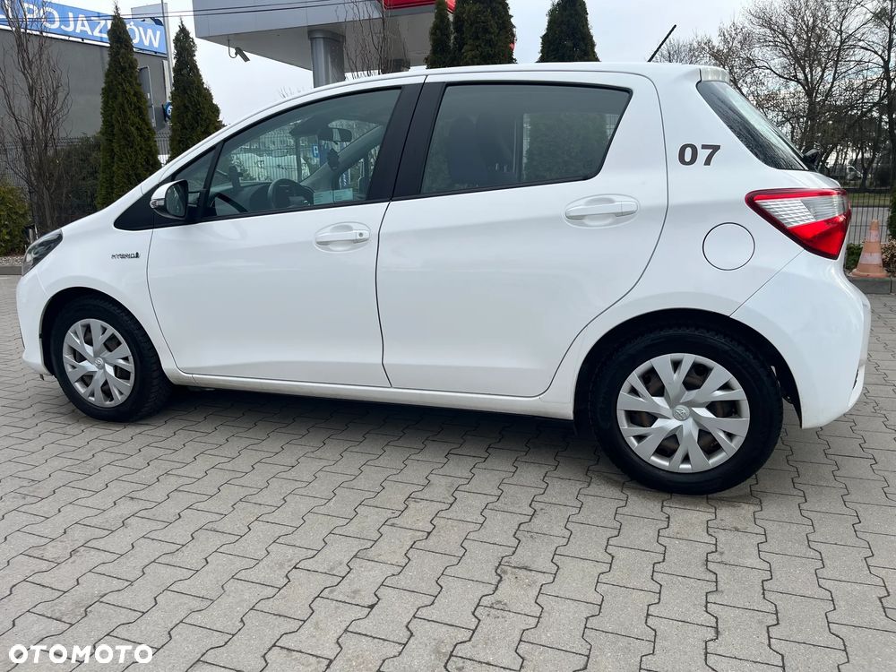 Toyota Yaris ver-hybrid-100-active-eu6 - 2