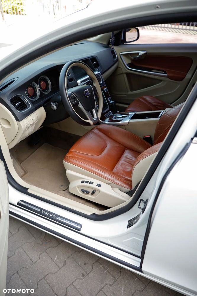 Volvo S60 2.5 T5 - 9
