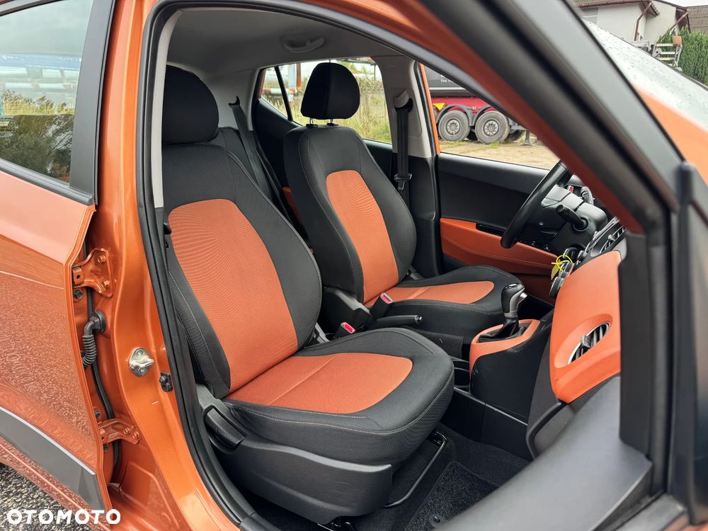 Hyundai i10 1.0 Premium - 24