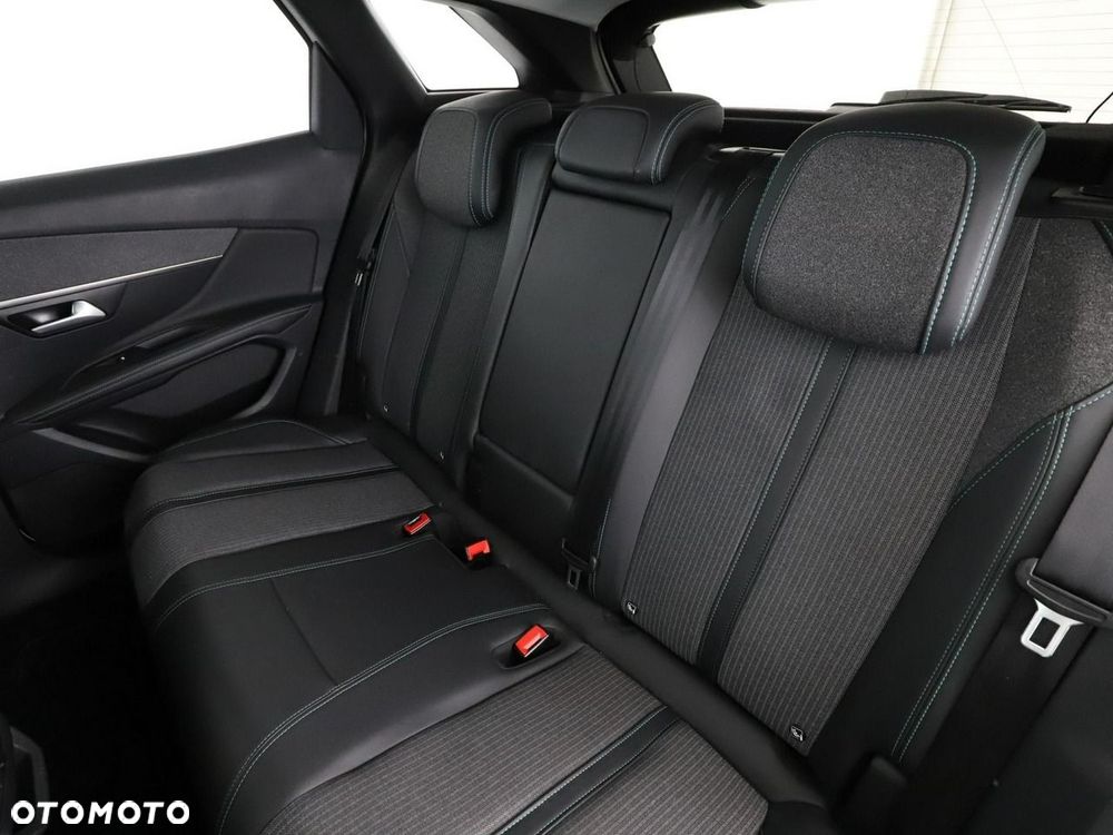 Peugeot 3008 1.6 PureTech Hybrid PHEV Allure Pack S&S EAT8 - 18