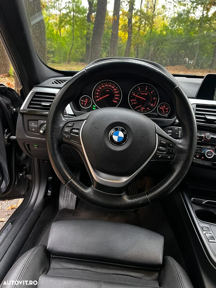 BMW Seria 3 318d Touring Aut. Sport Line - 16