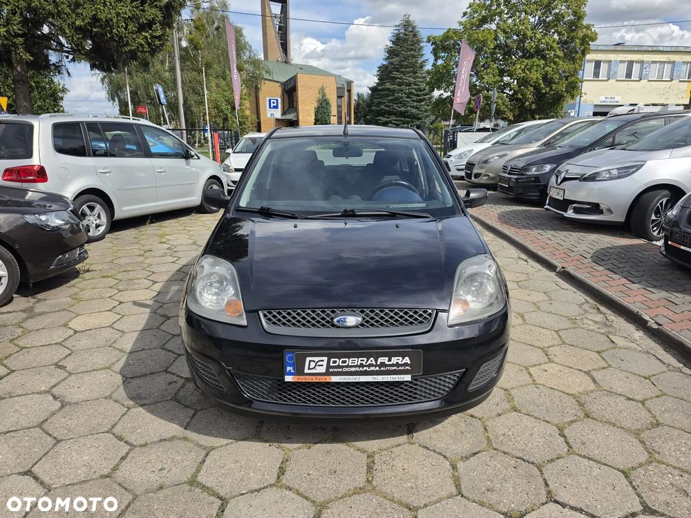 Ford Fiesta 1.4 Ghia - 31