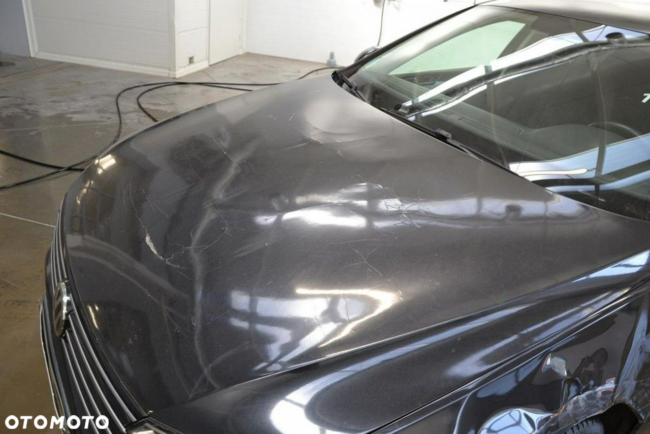 Volkswagen Passat - 23