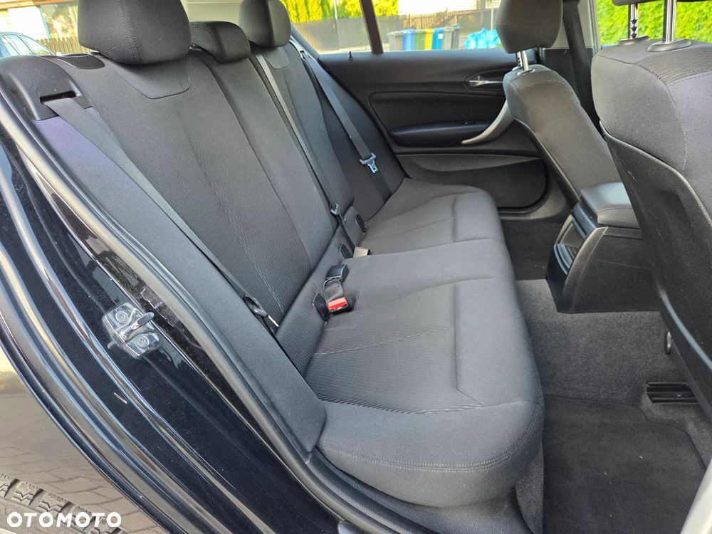 BMW Seria 1 118d Sport Line - 9