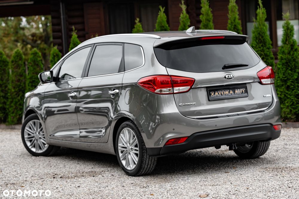 Kia Carens 1.7 CRDi M 7os - 10