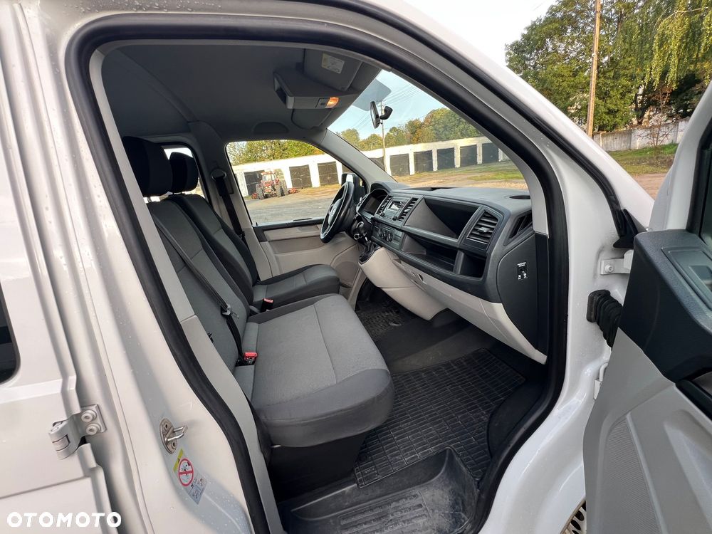 Volkswagen Transporter T6 - 12