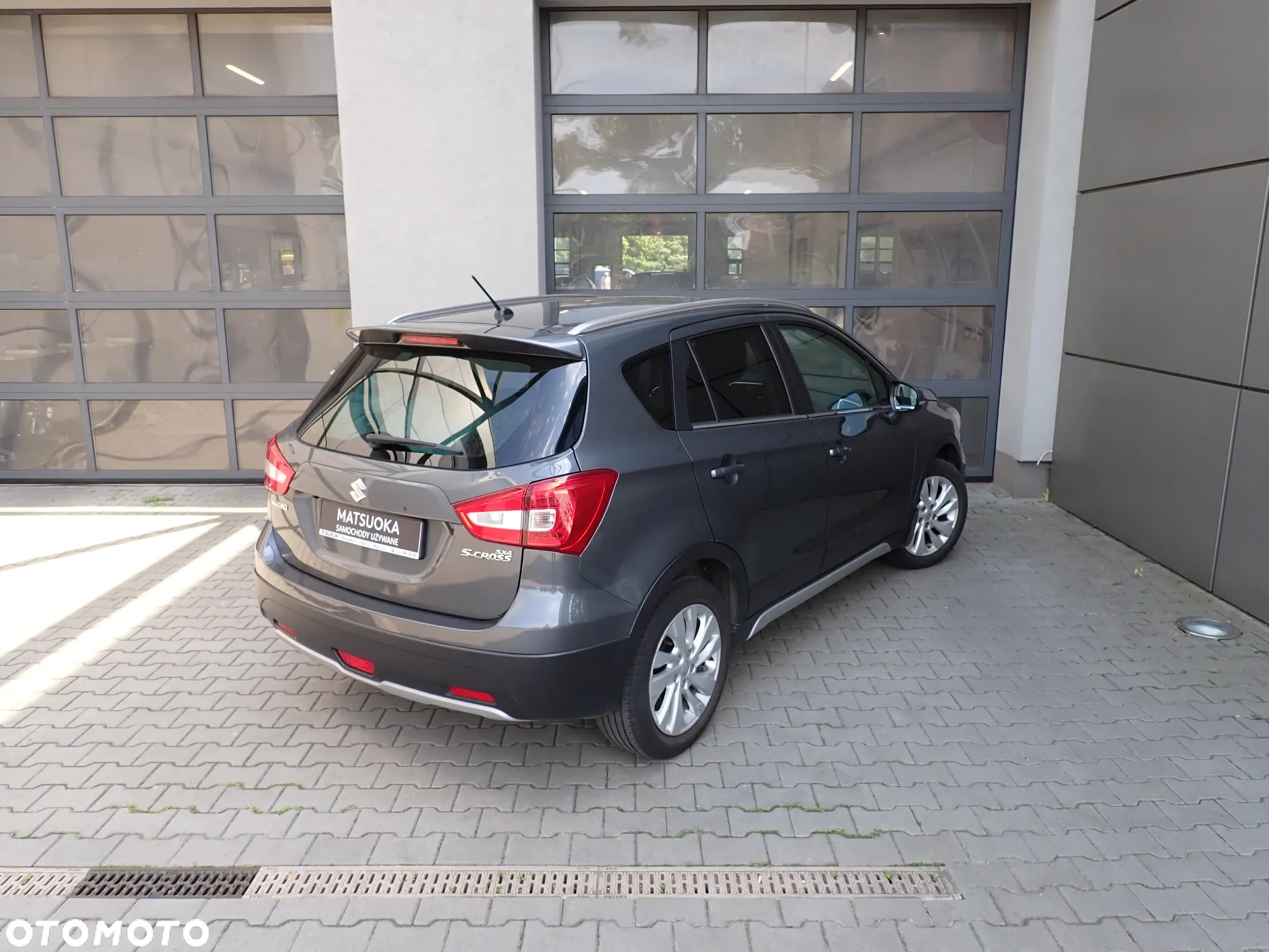 Suzuki SX4 S-Cross 1.0 T Premium - 8