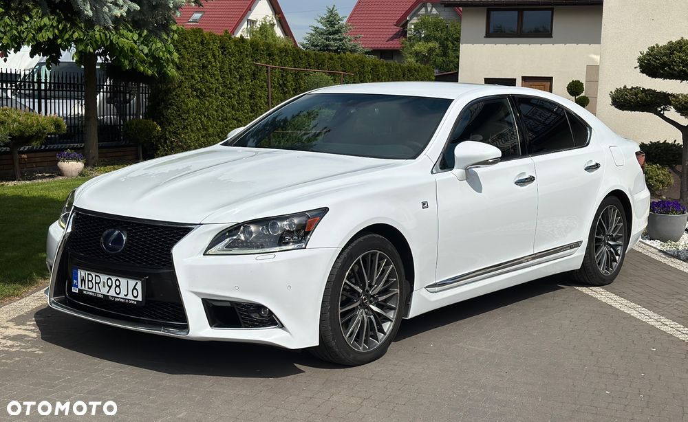 Lexus LS 600h F Sport - 2