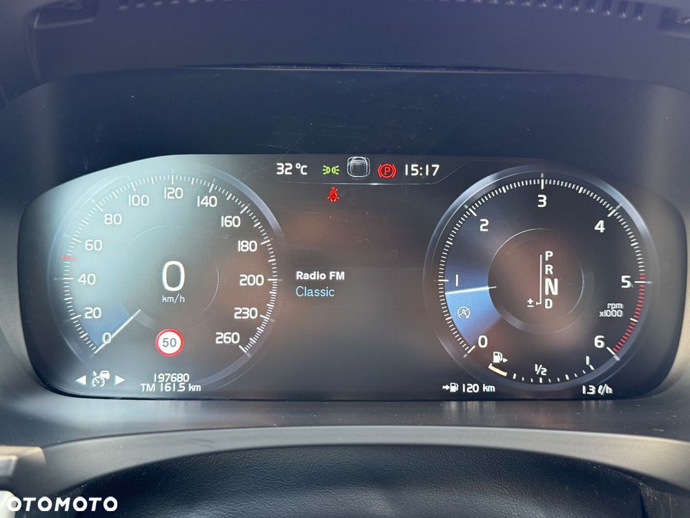 Volvo V90 D4 Geartronic Momentum - 21