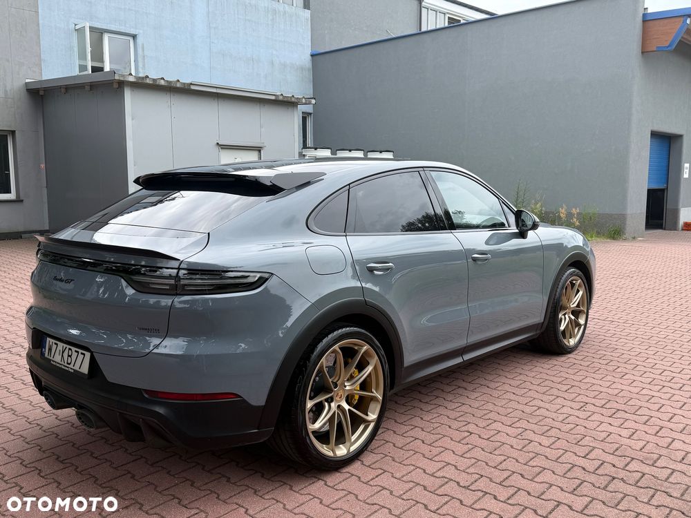 Porsche Cayenne Turbo GT - 6