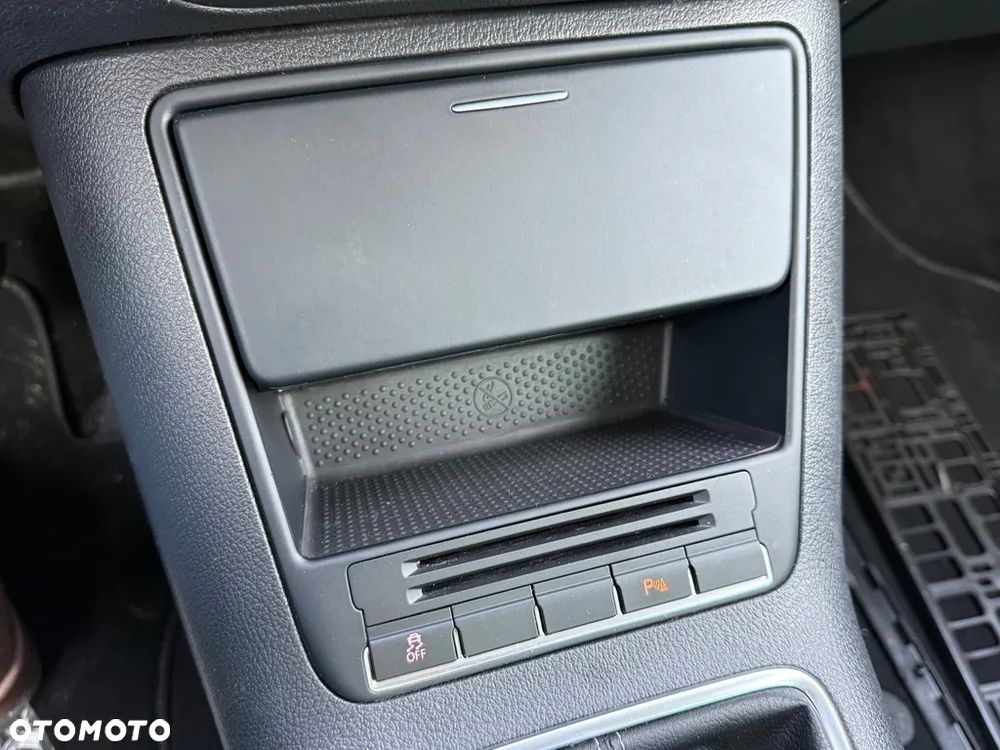 Volkswagen Golf Plus 1.6 TDI DPF Life - 33