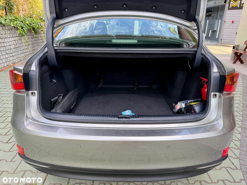 Lexus IS 200t / 300 Elegance - 7