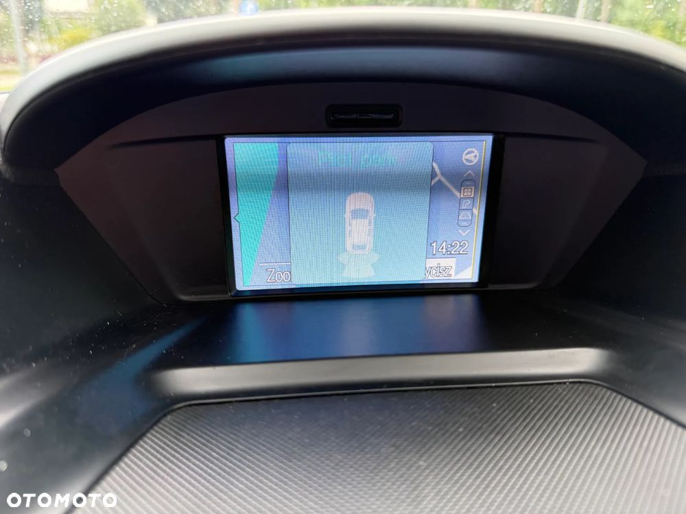 Ford Kuga - 35