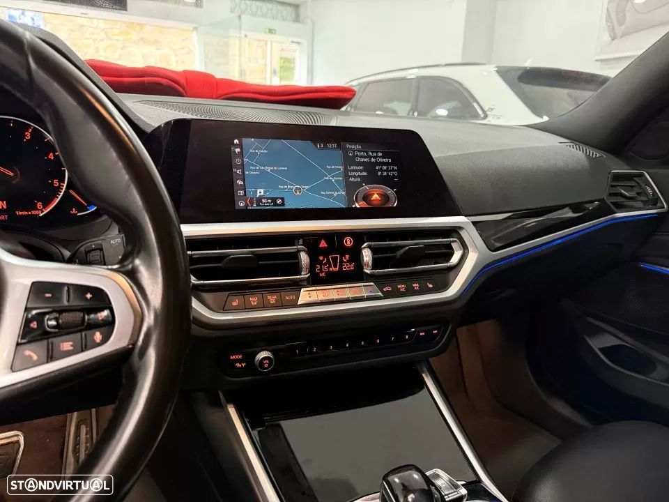 BMW 320 d Touring Pack Desportivo M Pro Auto - 19