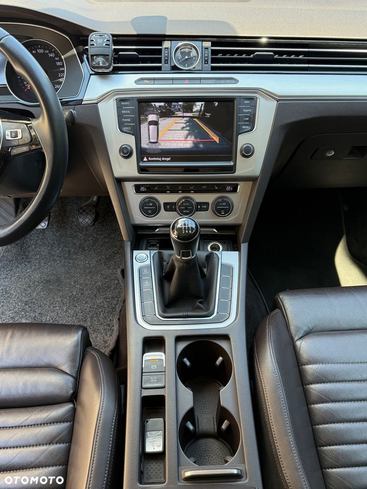 Volkswagen Passat 2.0 TDI BMT Highline - 8