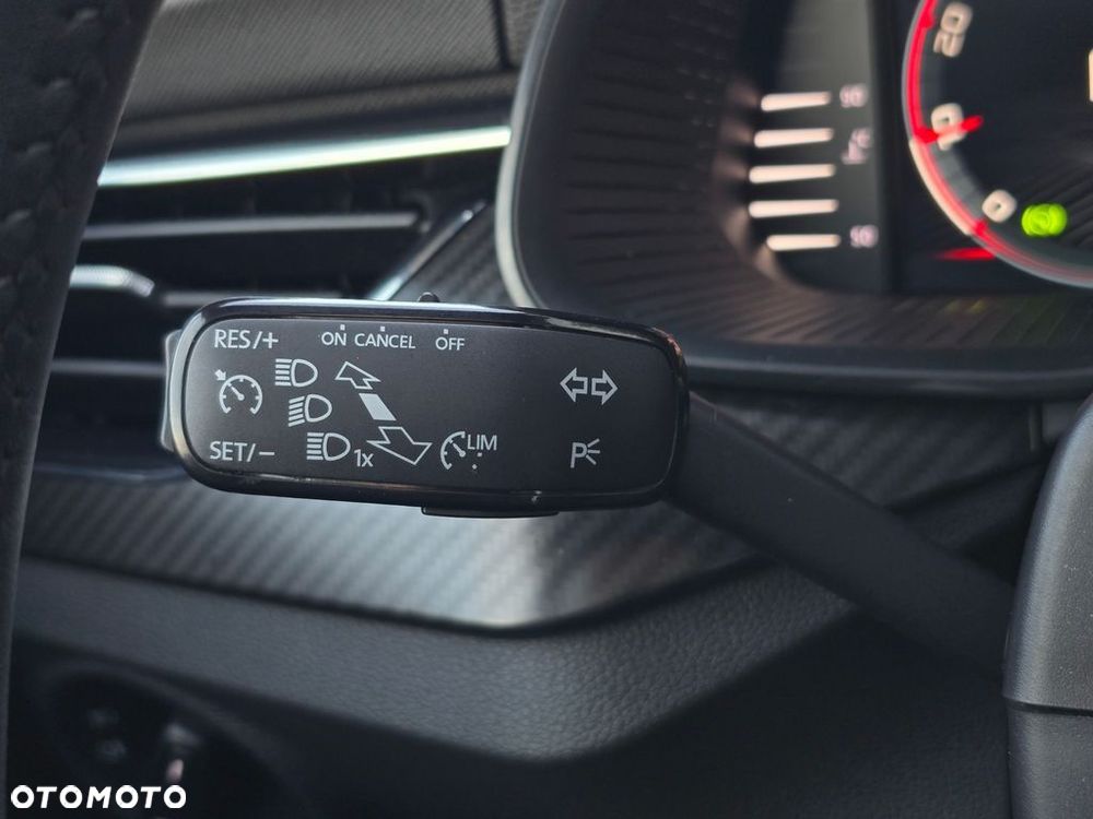 Skoda Kamiq 1.0 TSI Monte Carlo DSG - 29