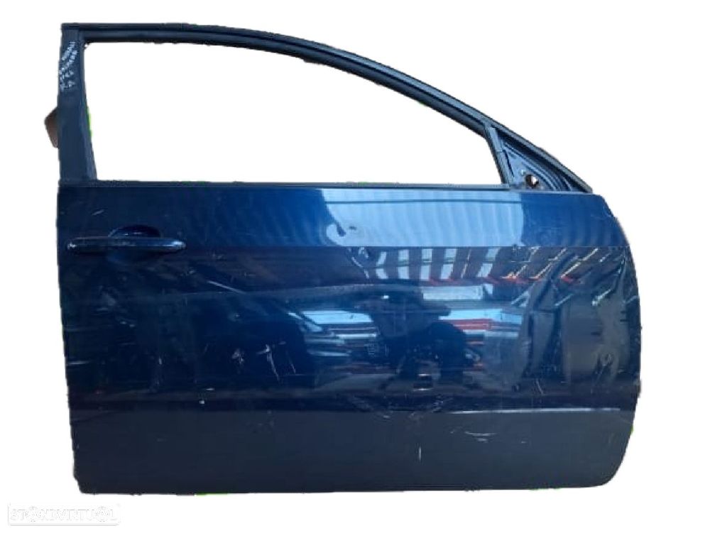 Porta Frente Dto Nissan Primera (P12) - 1