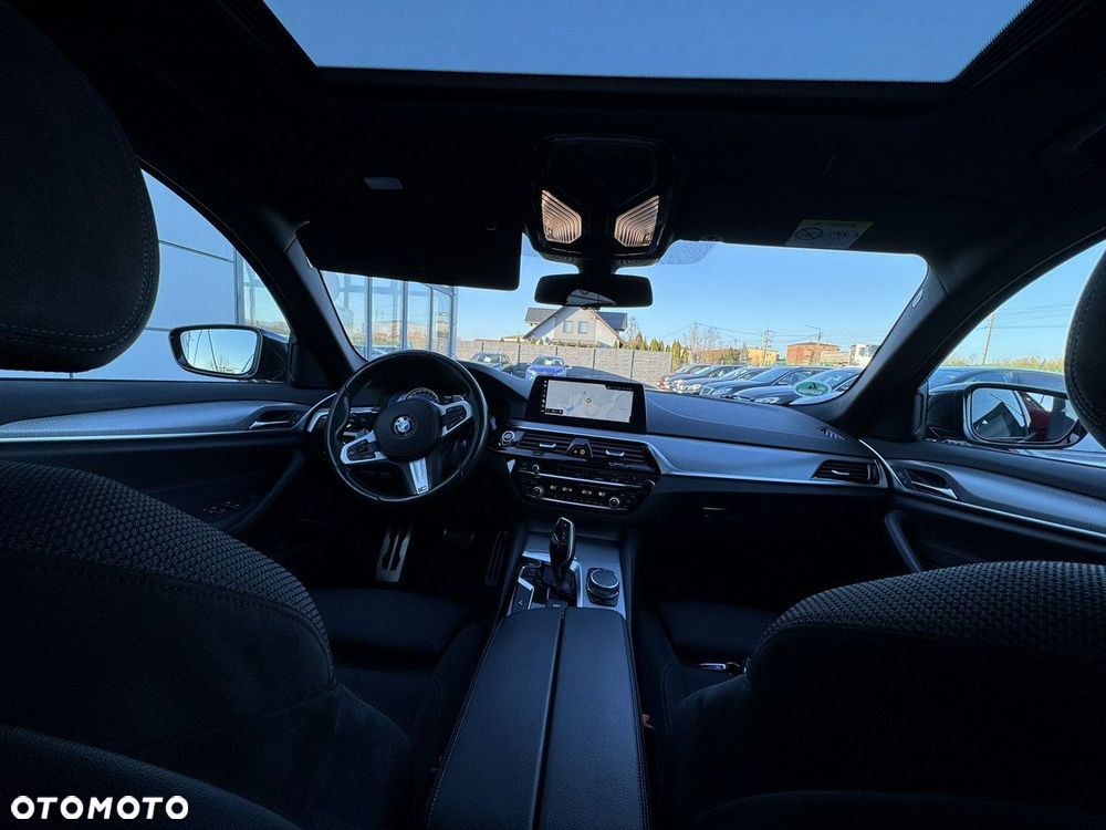 BMW Seria 5 520i M Sport sport - 14