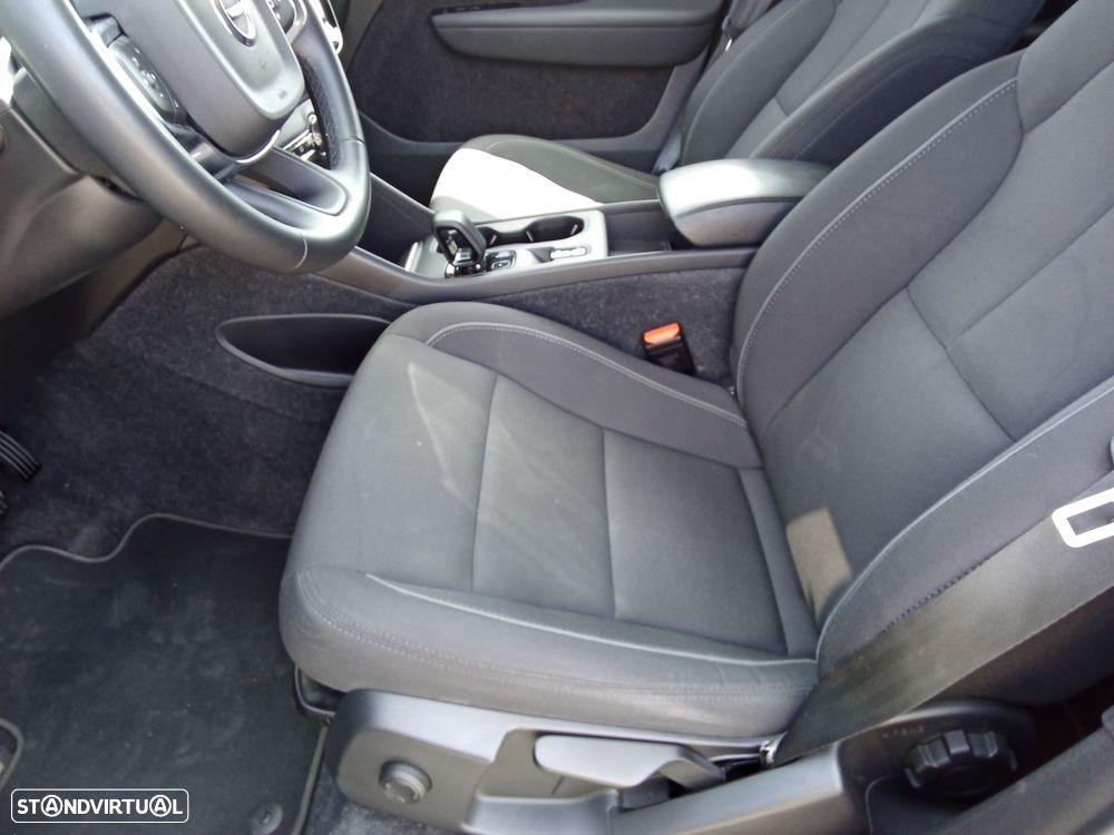 Volvo XC 40 1.5 T4 PHEV Plus Dark - 27