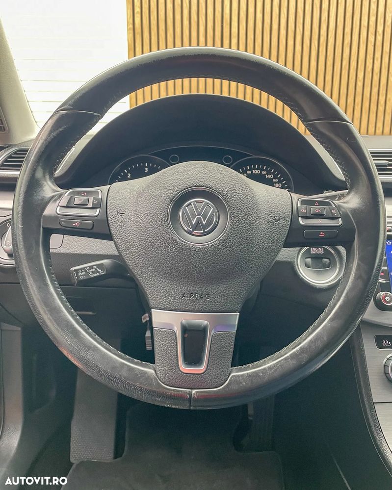 Volkswagen Passat Variant 2.0 TDI Blue TDI DSG Comfortline - 8