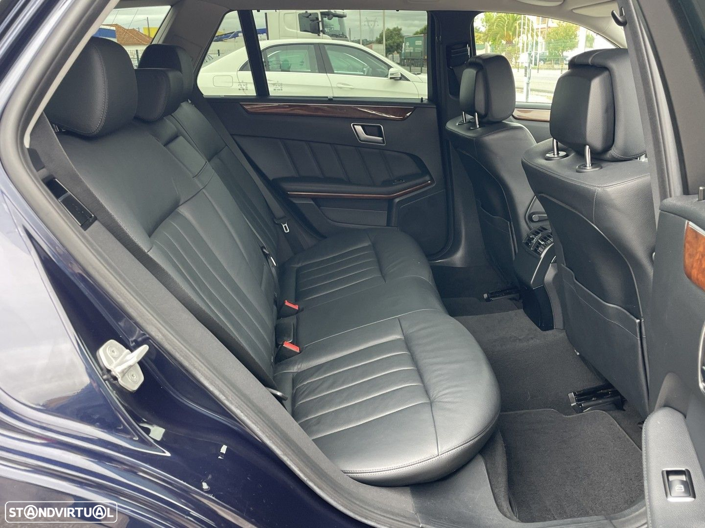 Mercedes-Benz E 220 T CDI Elegance - 12