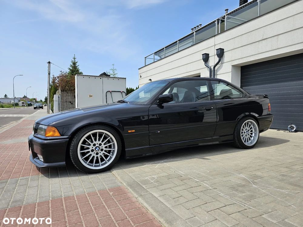 BMW Seria 3 328i - 1