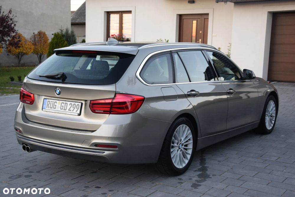 BMW 3 Series 2017 photo 2