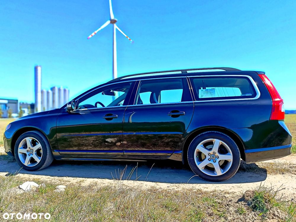 Volvo V70 2.5T Momentum - 12