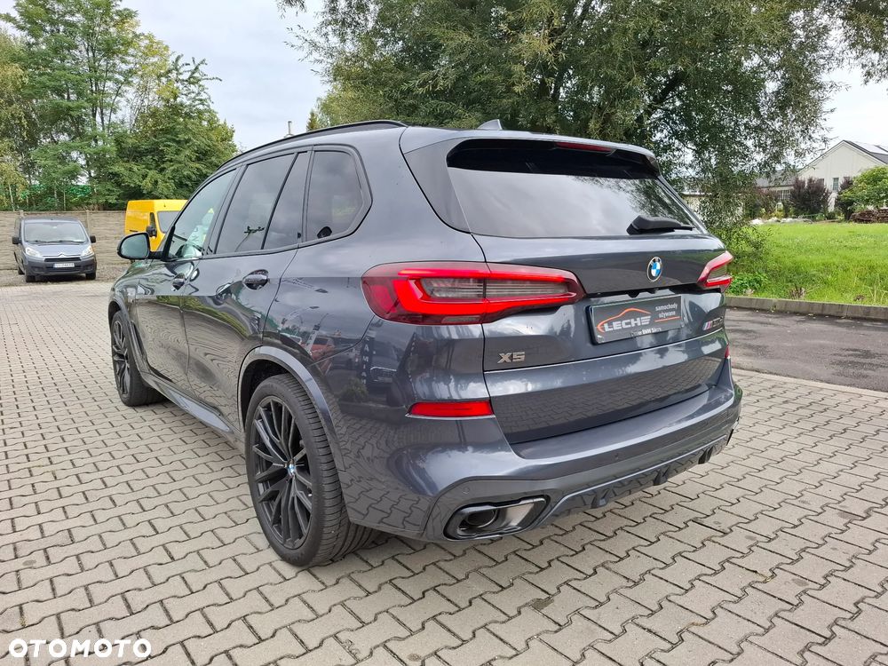 BMW X5 M M50d - 12