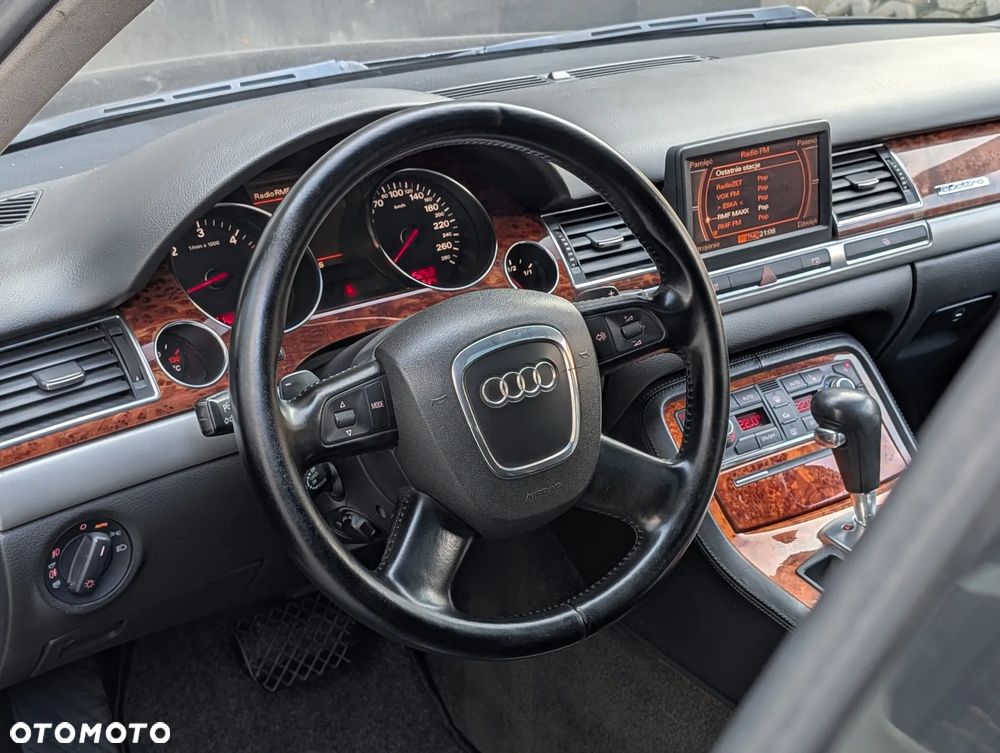 Audi A8 4.2 TDI Quattro - 13