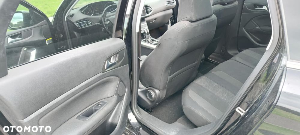Peugeot 308 BlueHDi 150 EAT6 Stop & Start Allure - 32