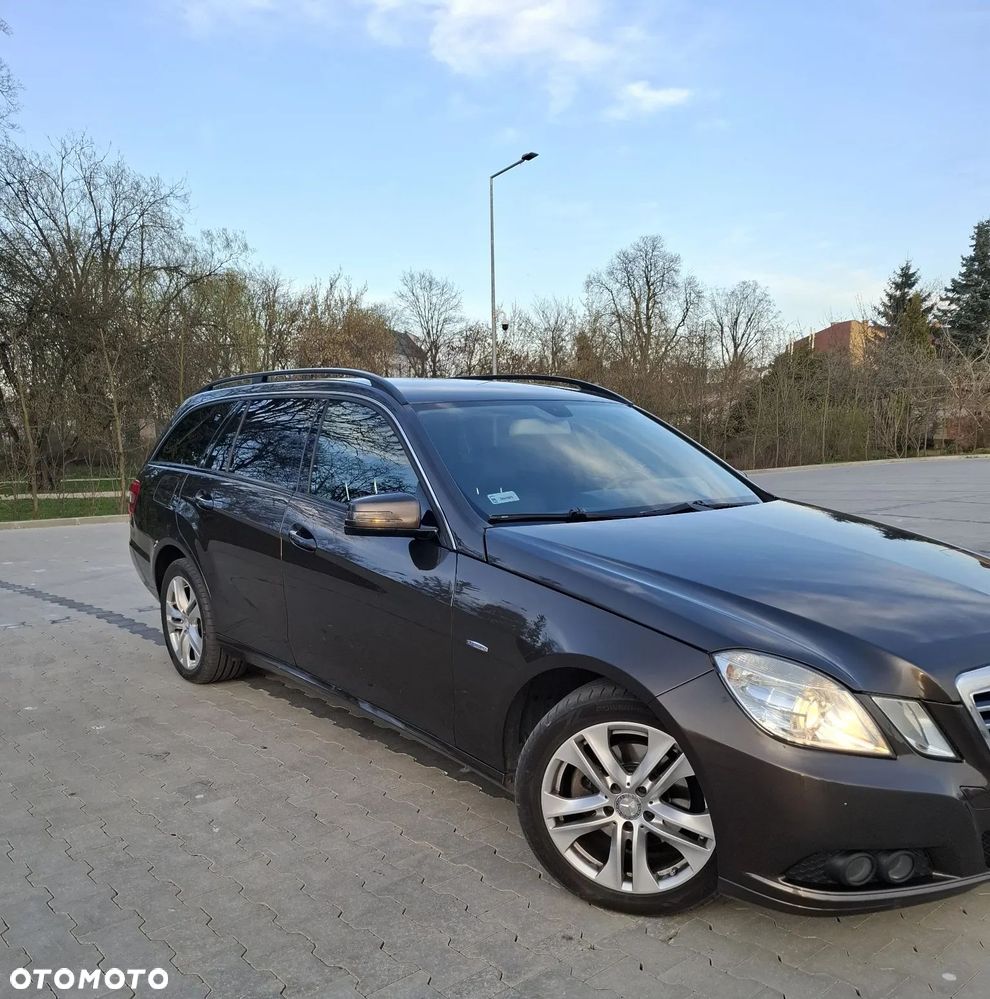 Mercedes-Benz Klasa E 200 CDI DPF BlueEFFICIENCY Automatik Avantgarde - 2