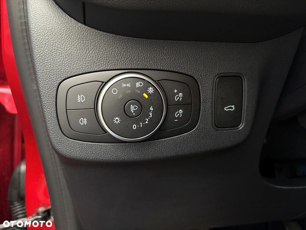 Ford Puma 1.0 EcoBoost Hybrid TITANIUM - 31