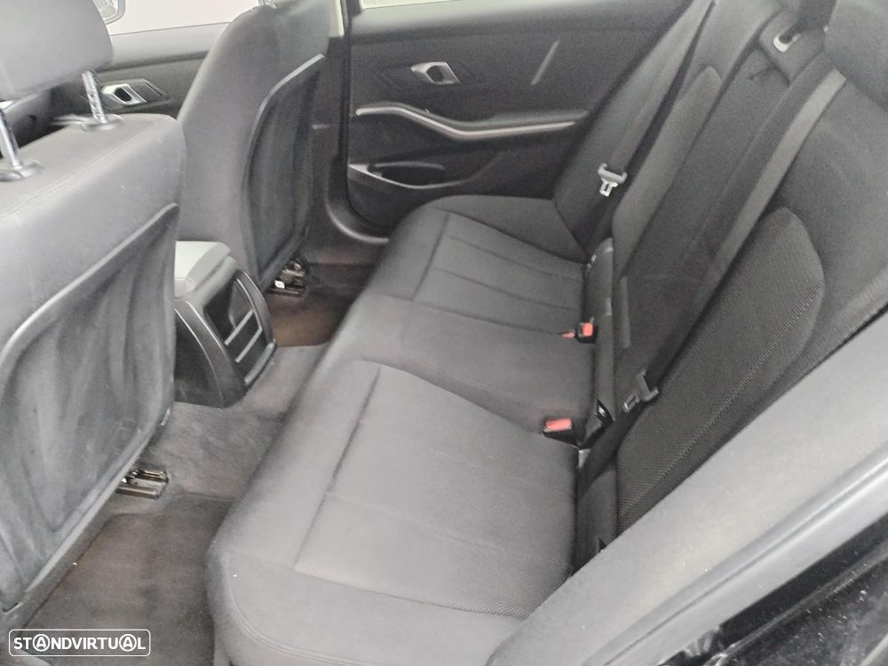 BMW 320 d ED Advantage - 11