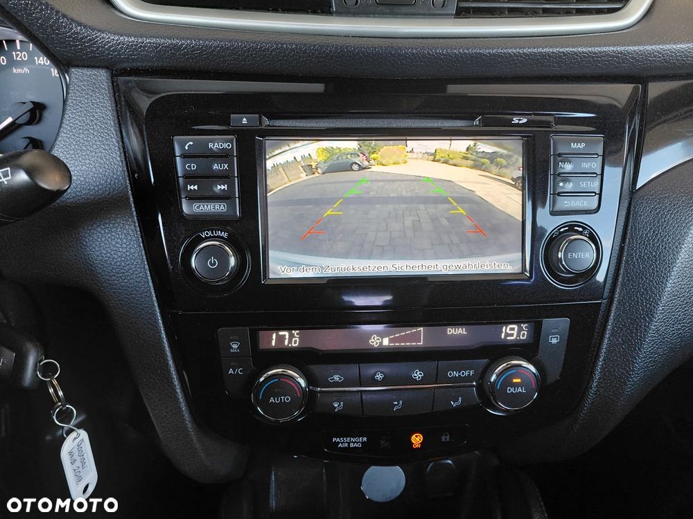 Nissan Qashqai 1.2 DIG-T N-Connecta - 10