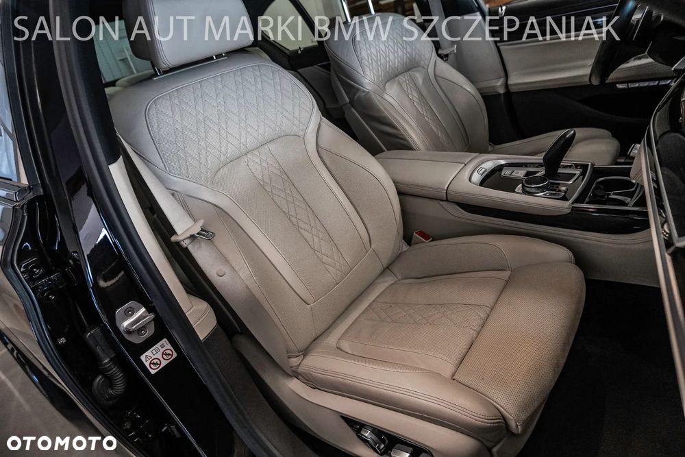 BMW Seria 7 750d xDrive - 35