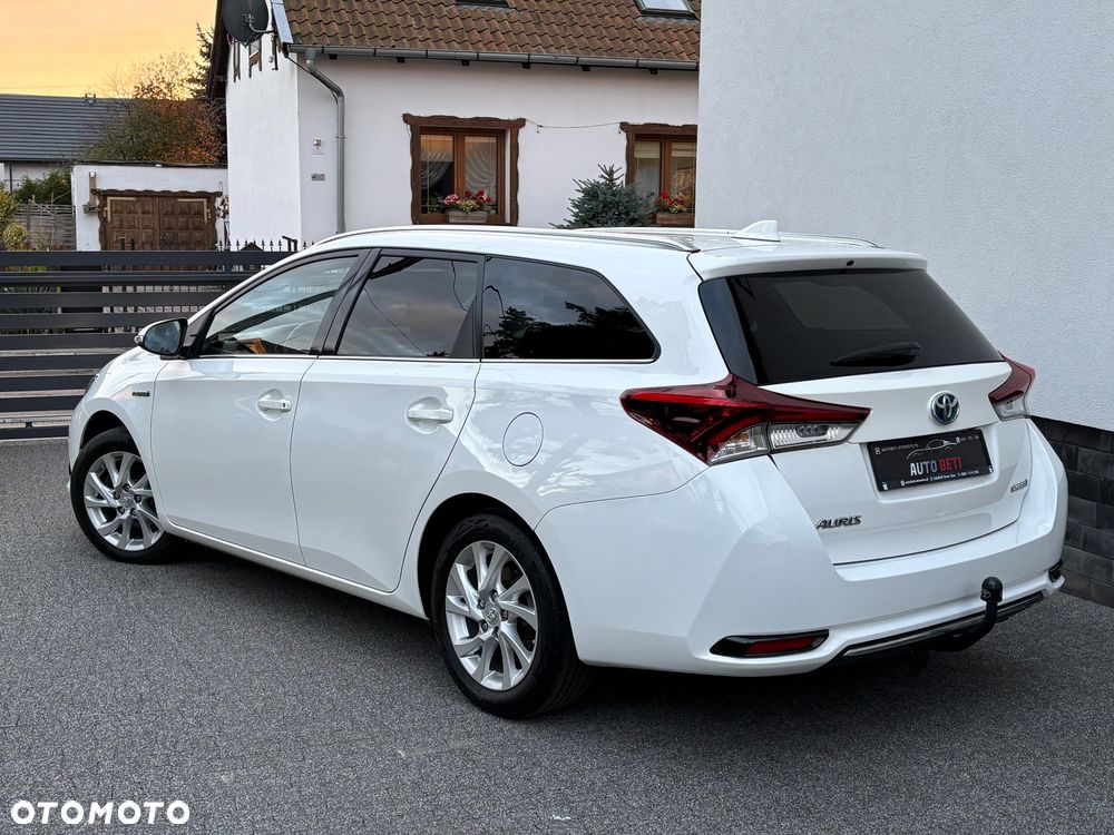 Toyota Auris 1.8 HSD Prestige NAVI - 24