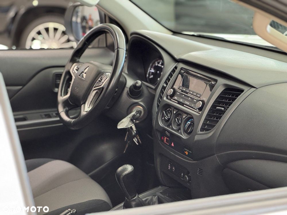 Mitsubishi L200 2.2 d DC Invite - 30