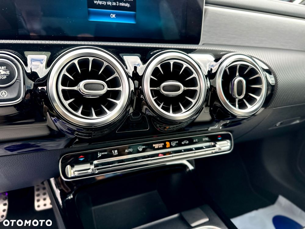 Mercedes-Benz CLA 250 4-Matic AMG Line 7G-DCT - 23