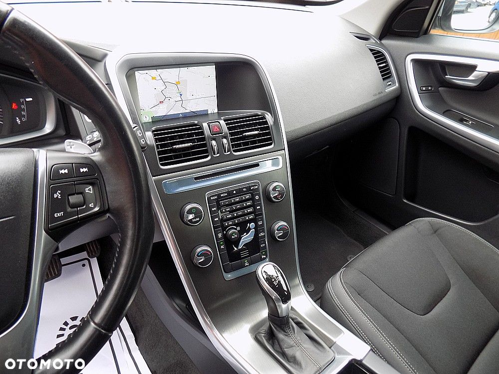 Volvo XC 60 D4 Geartronic Kinetic - 12