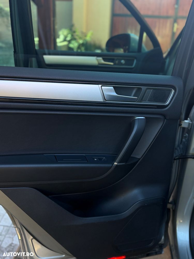 Volkswagen Touareg 3.0 V6 TDI SCR Blue Motion DPF Automatik Exclusive - 18