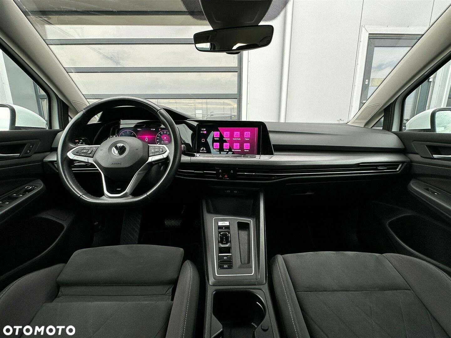 Volkswagen Golf - 5