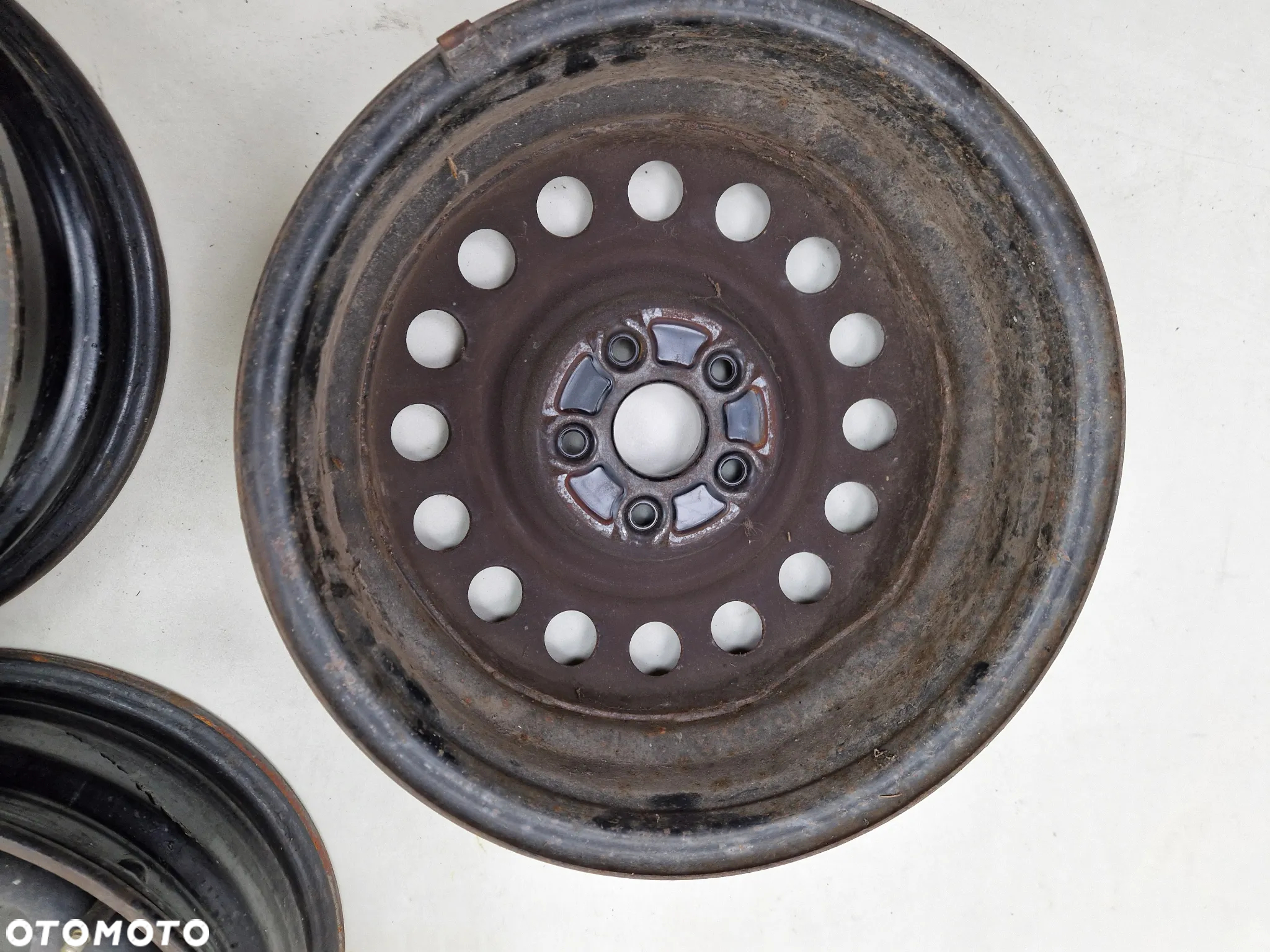 Felgi stalowe Fiat Sedici 6Jx16 ET50 - 7