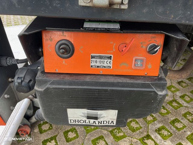 Mitsubishi CANTER FUSO 150cv Cab/Dupla com plataforma - 6