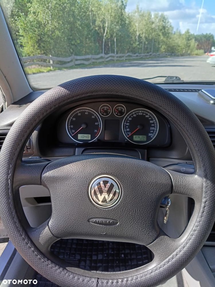 Volkswagen Passat 2.0 Comfortline - 7