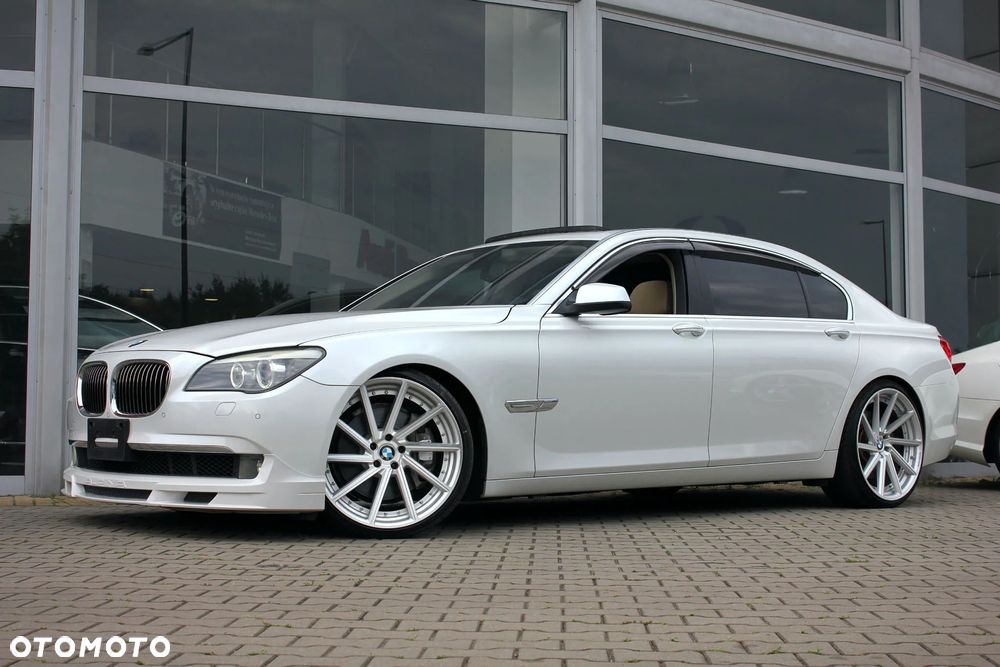 BMW Seria 7 750Li - 13