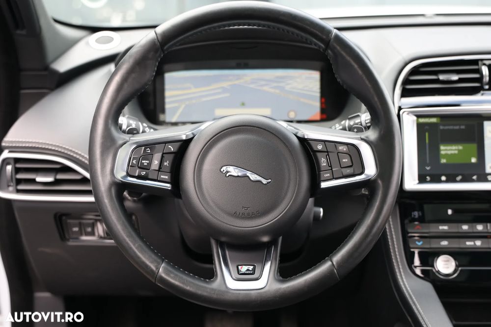 Jaguar F-Pace 20d AWD Aut. R-Sport - 9