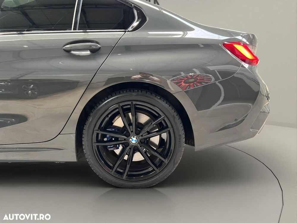 BMW Seria 3 330e Aut. M Sport - 41