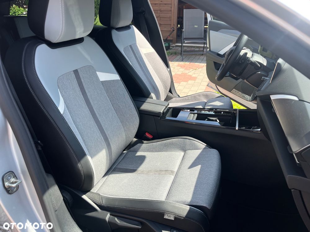 Opel Astra 1.5 D Automatik Edition - 22