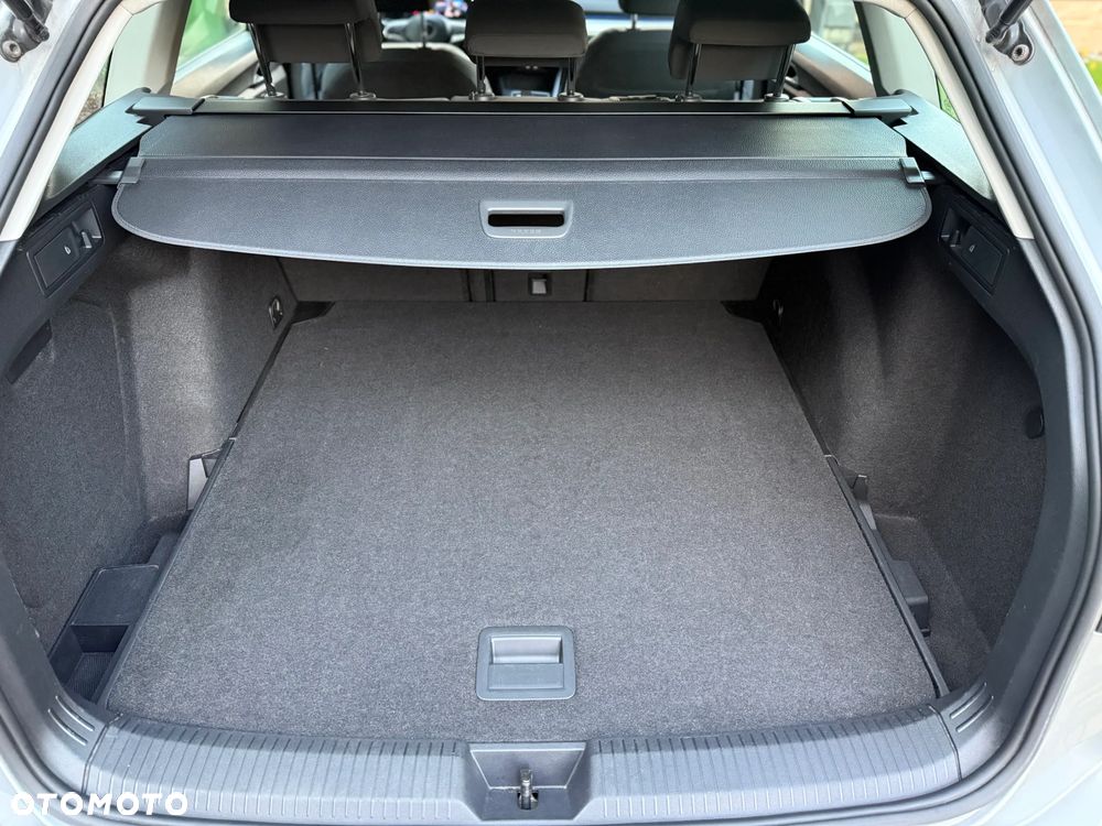 Volkswagen Golf VIII 2.0 TDI Life DSG - 28